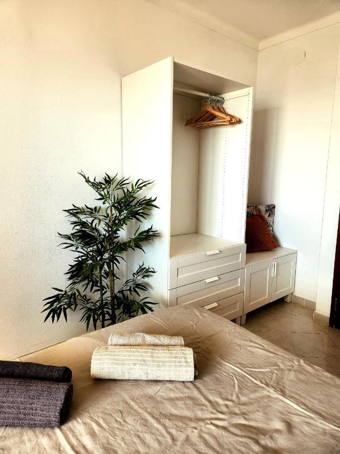 Oceanview Side Apartment Quarteira Exterior photo